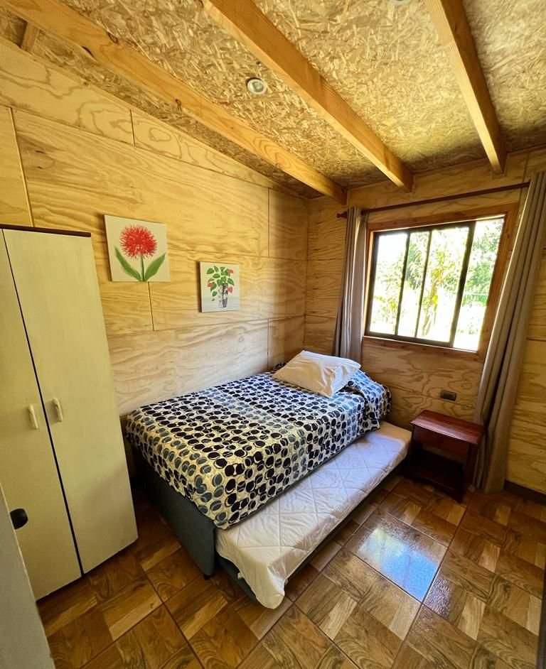Cama nido en la cabaña para 4 personas